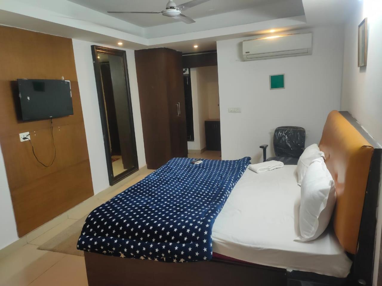 Hotel Blueberry Neu-Delhi Exterior foto